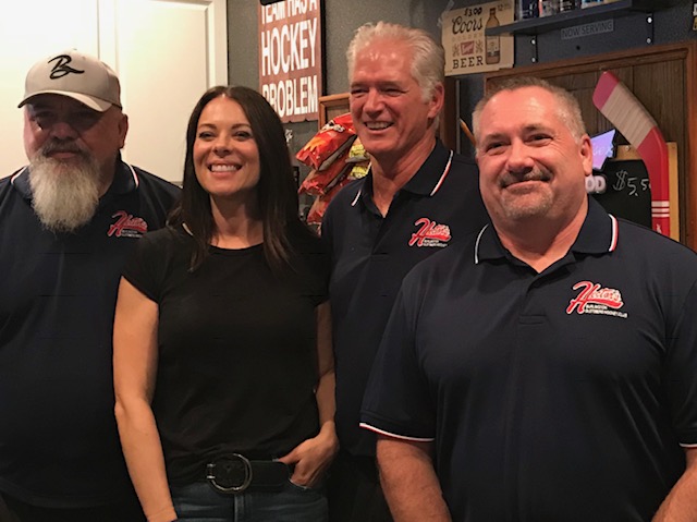 Tara Slone visits Hectors